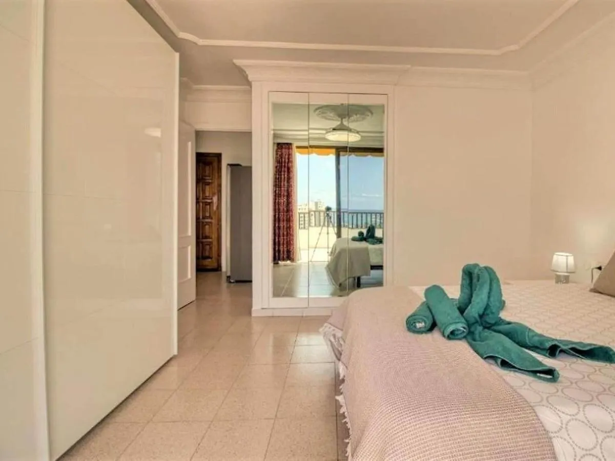 Lägenhet Belvilla By Oyo Luxury Penthouse Garajonay Playa Feñabe