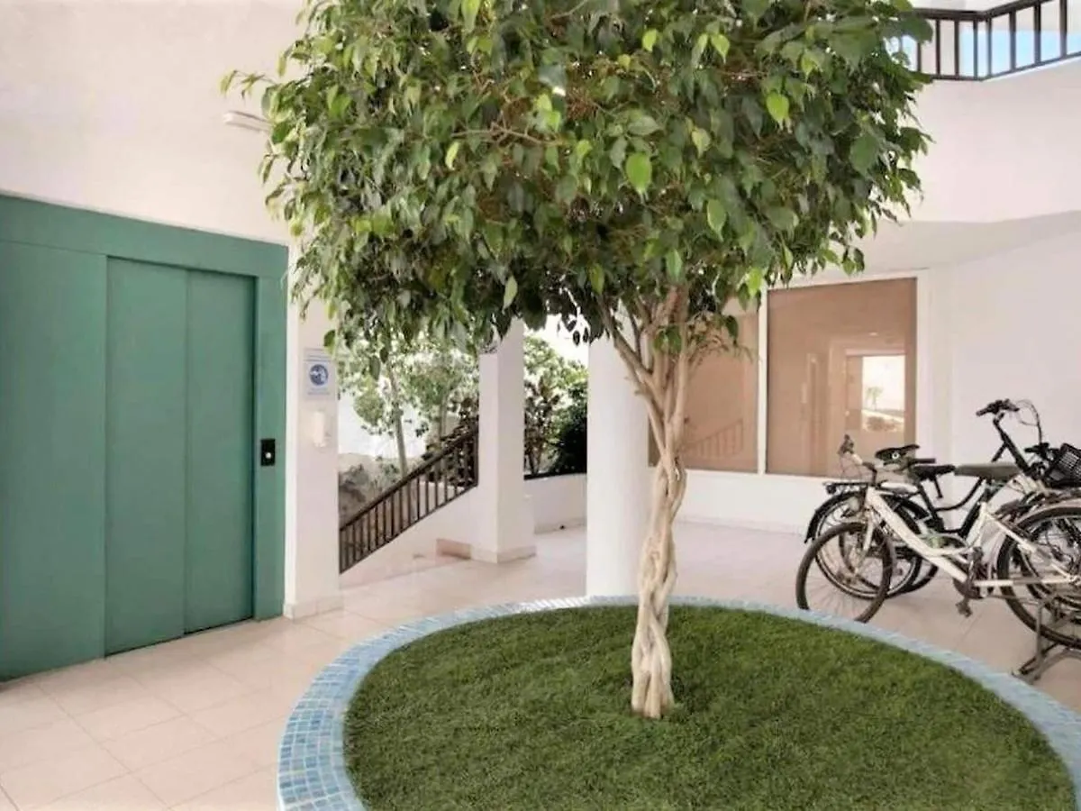 Belvilla By Oyo Luxury Penthouse Garajonay Playa Fanabe 0*,